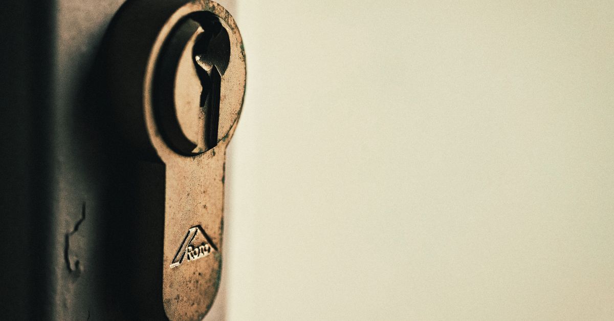 Storefront Lock Repair vs. Full Replacement: Making the Right Call — Bushwick NY Locksmith