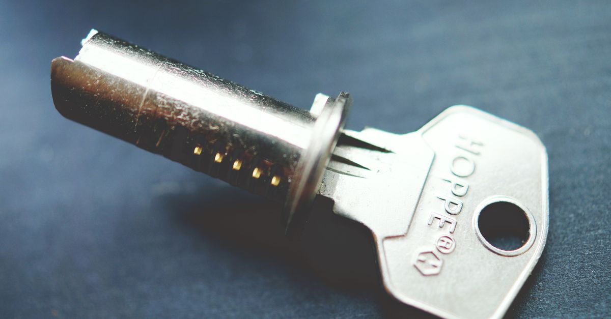 What a Professional Apartment Lockout Service Actually Looks Like — Bushwick NY Locksmith
